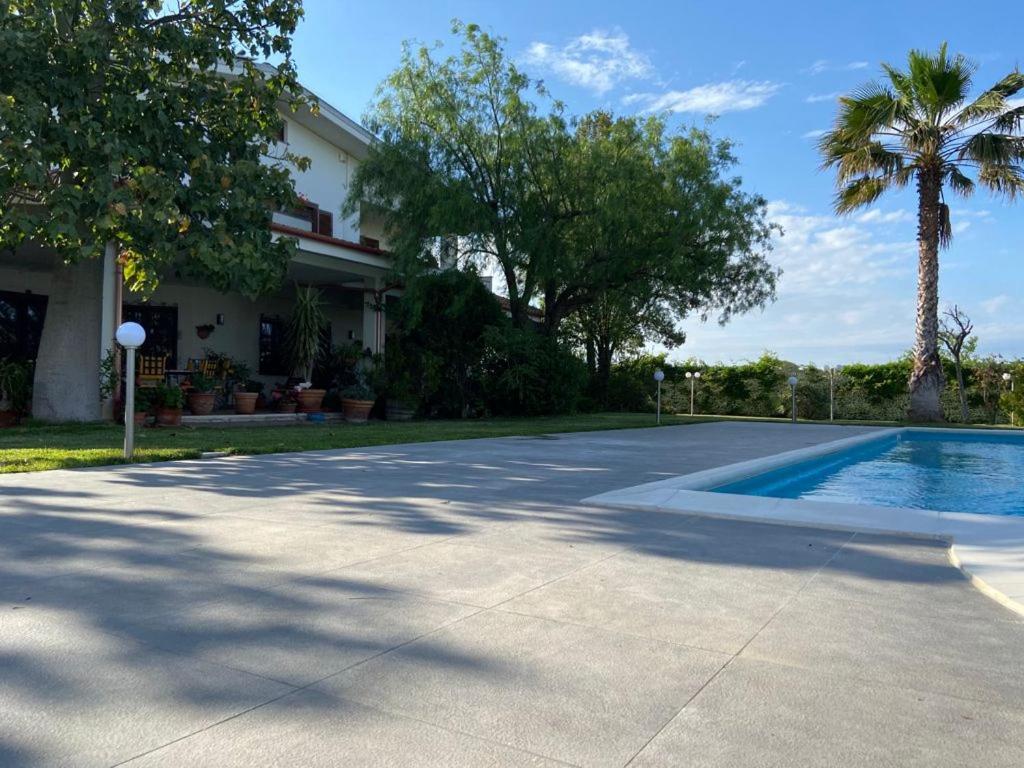 Villa Rosella Appartamento 2 - Con Piscina - 150 M Dal Mare Casa Margherita Exterior foto